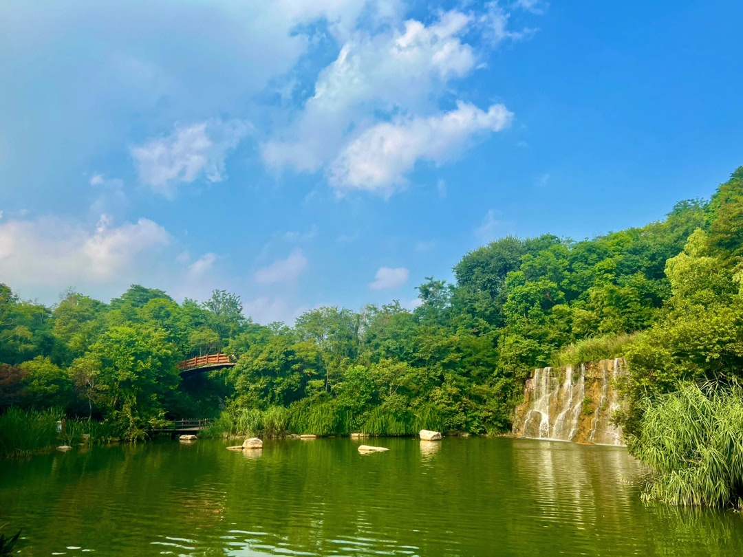 金龙湖宕口公园游记图片
