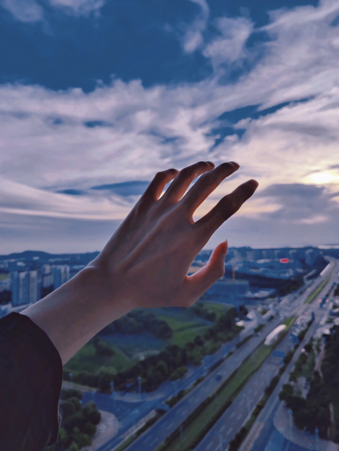 手对天空图片大全图片