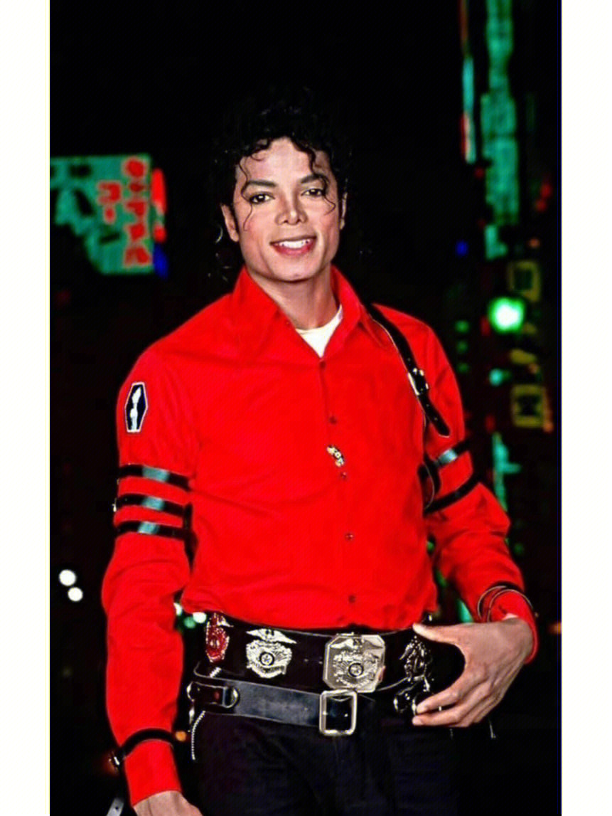 这组照片是迈克尔·杰克逊于1987年《bad》时期,在日本东京银座由尼尔