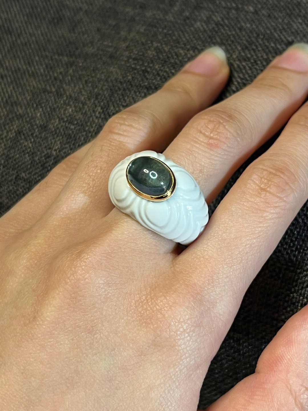宝格丽经典chandra系列白陶瓷戒指
