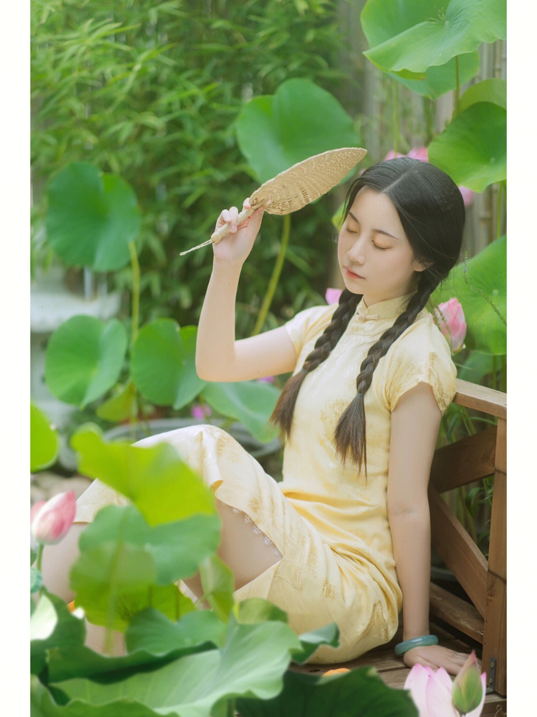 够不够小言封面花蕊般的少女北京汉服写真