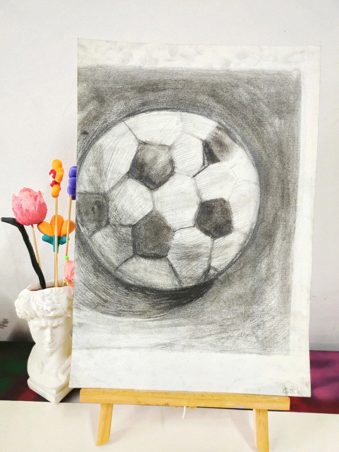 足球立体画素描图片