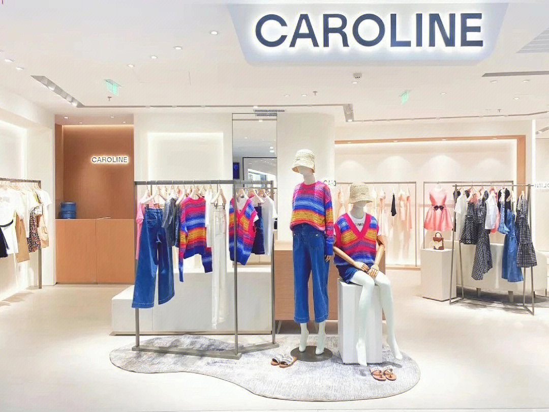 caroline女装图片