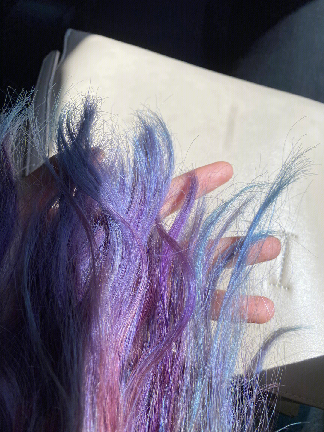 关于我染了个紫色最后收获了五彩斑斓的发色