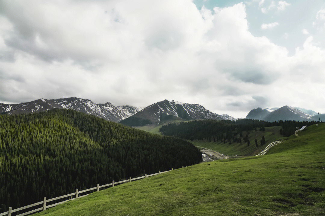 乌鲁木齐南山风景旅拍