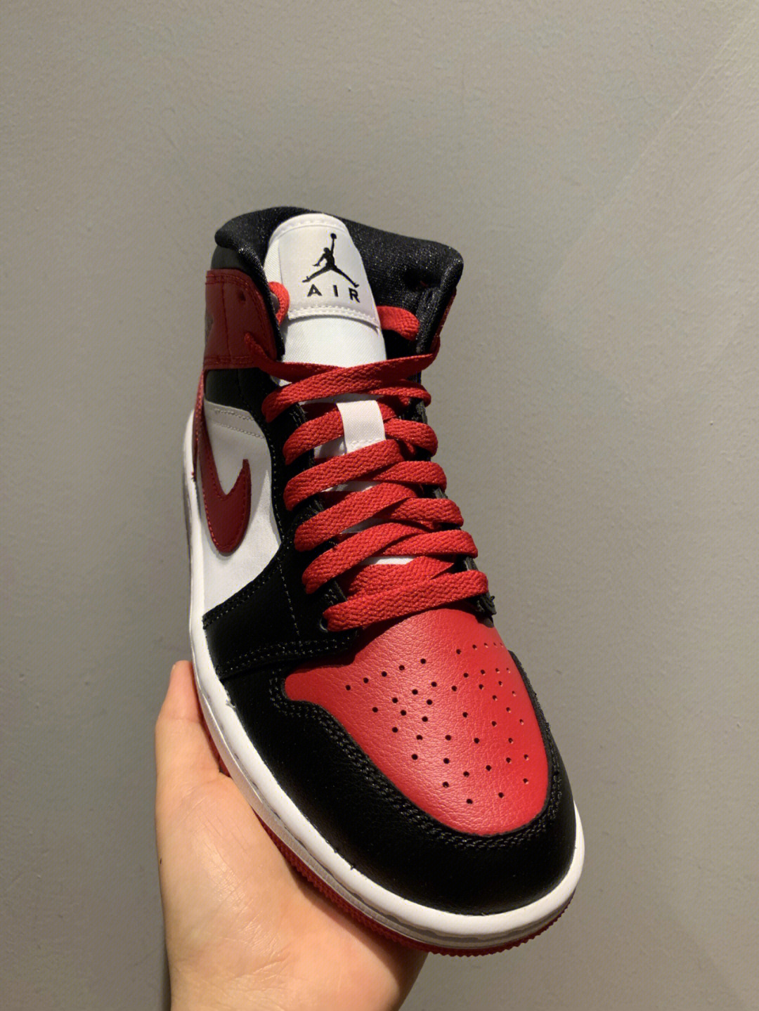 air jordan 1 mid aj1