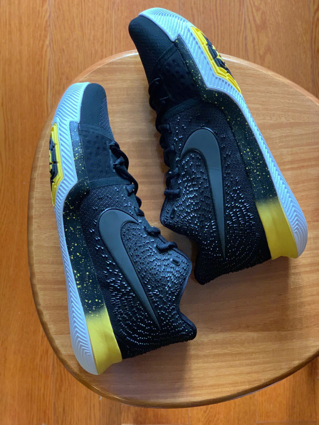 每日老鞋nikekyrie3ep欧文3黑黄