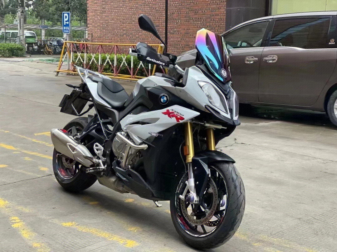 16号街区二手摩托车宝马s1000xr