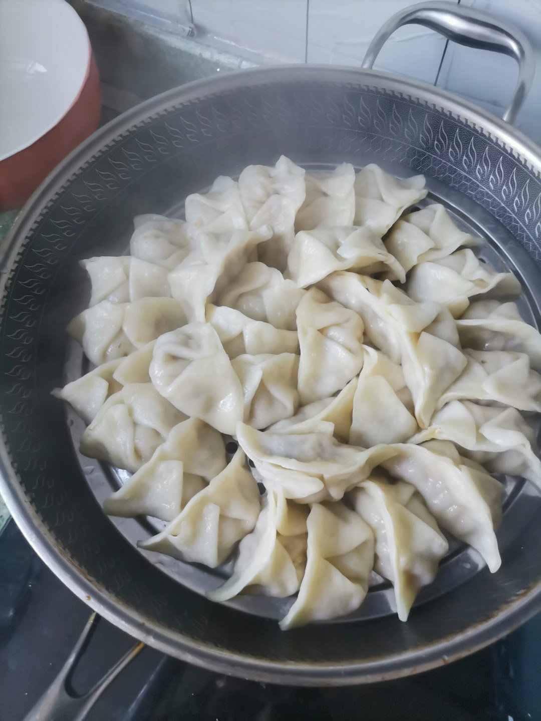 白菜芹菜鸡蛋素馅饺子图片