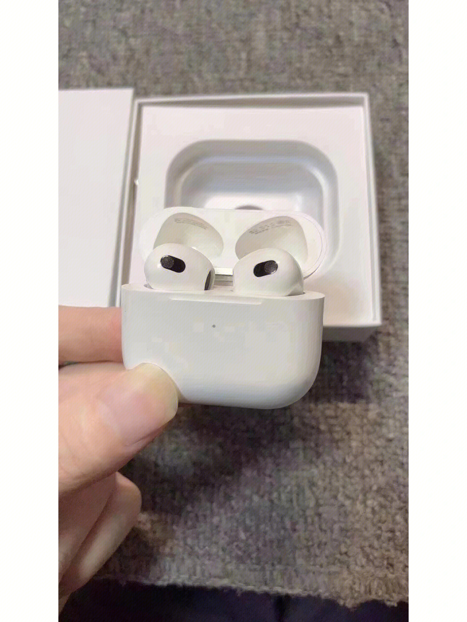 airpods3背面按钮图片