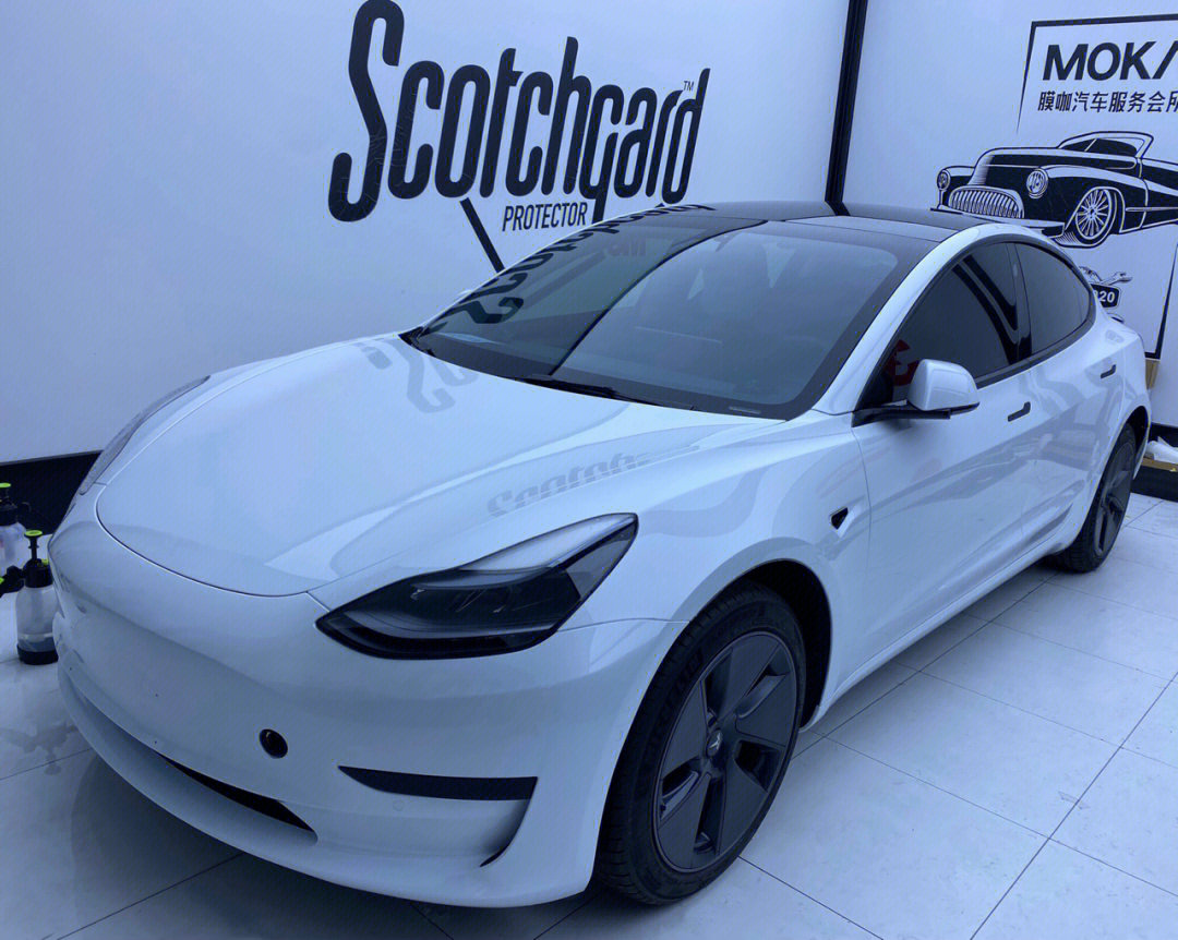 白色特斯拉model3隐形车衣