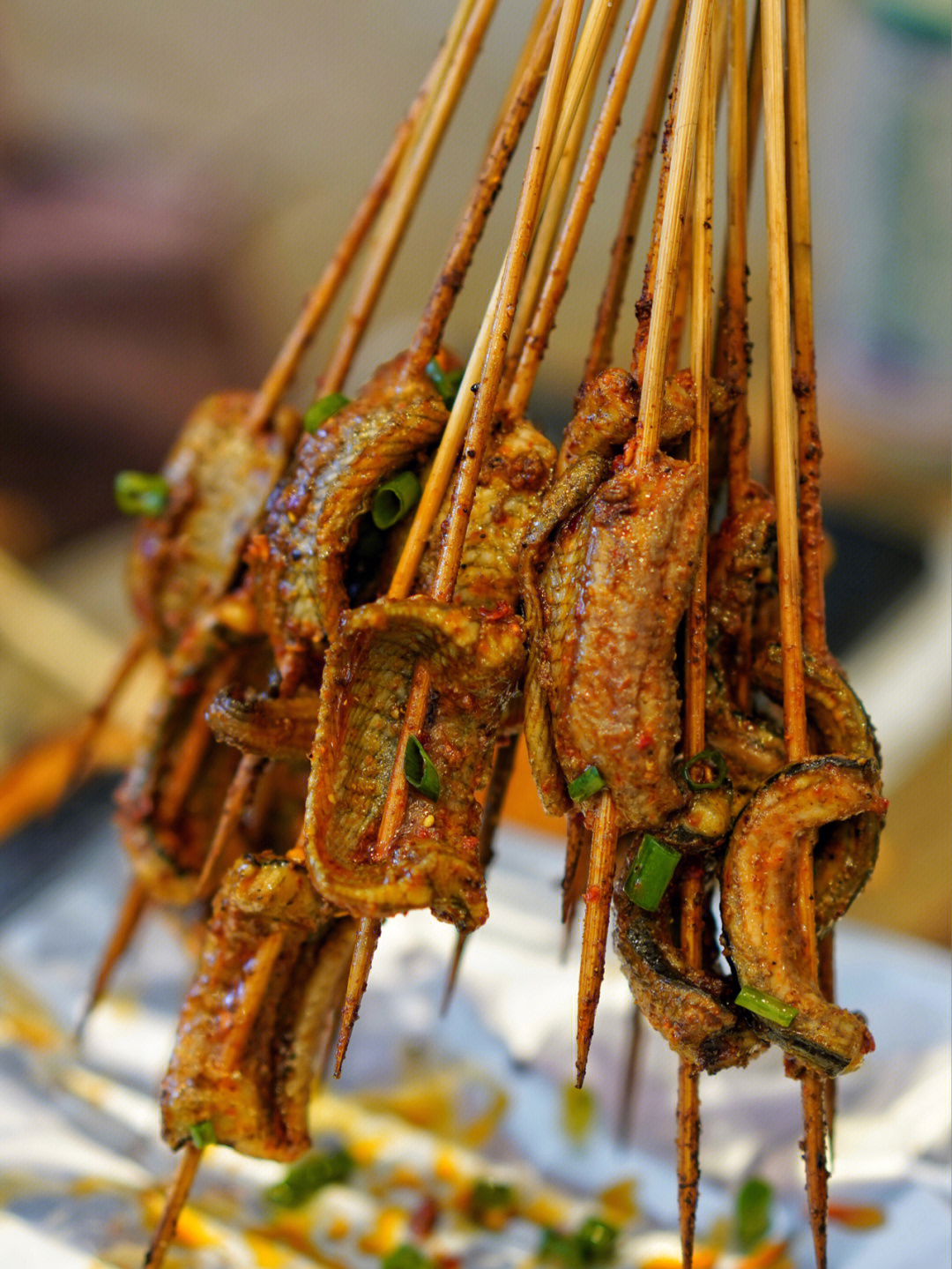 还是第一次吃烤的「鳝鱼」没想到味道还不错,鳝鱼肉烤得嫩气,调味也