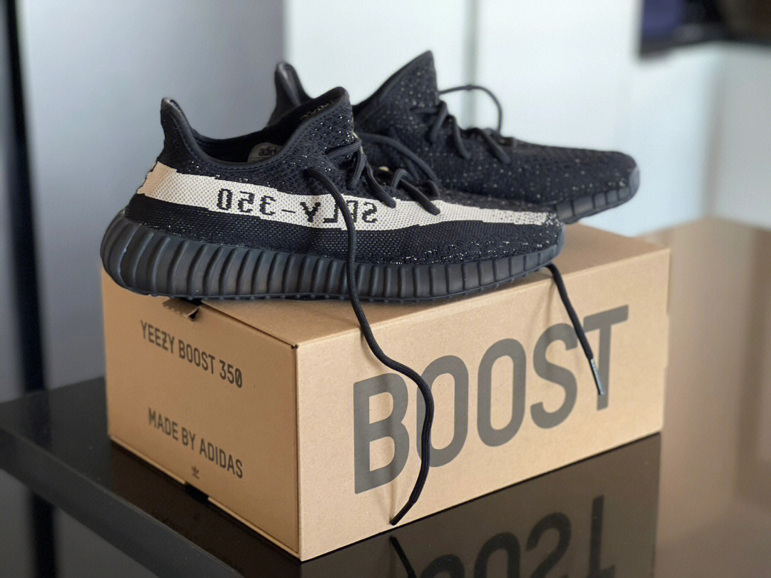 yeezy350v2奥利奥