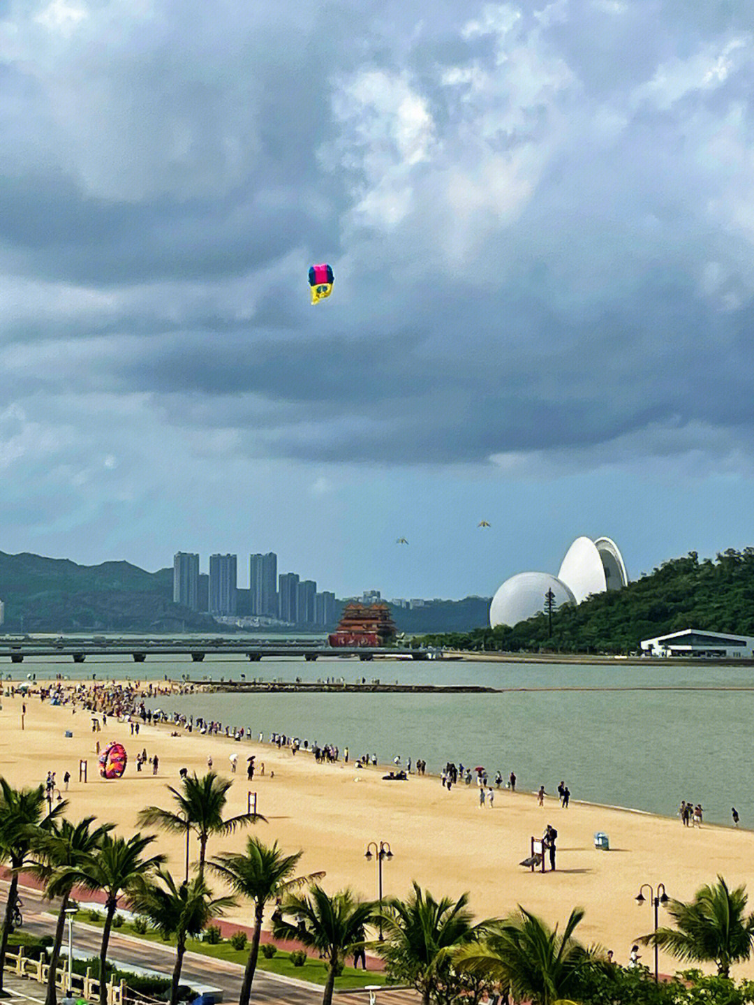 珠海城市阳台停车场图片