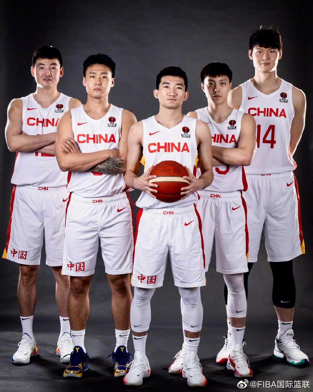 中国男篮最新名单照片图片