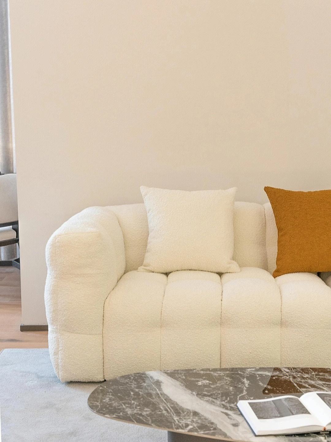 极简风的棉花糖沙发超适合小户型又软又糯