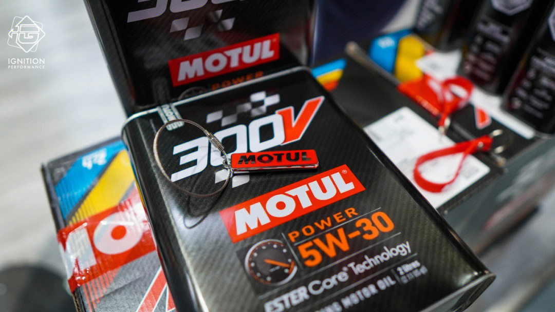 全新motul300v高性能机油到货