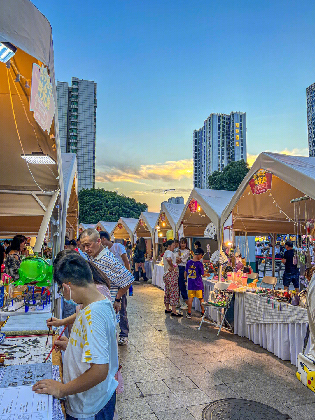 偶遇长沙复古集市一秒穿越回童年