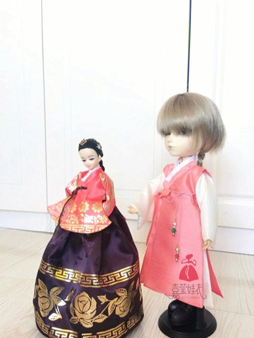 朝鲜族传统服饰韩服娃娃