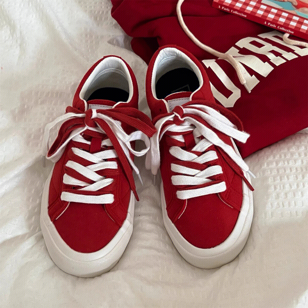 喜欢45的红色双鞋带帆布鞋好百搭