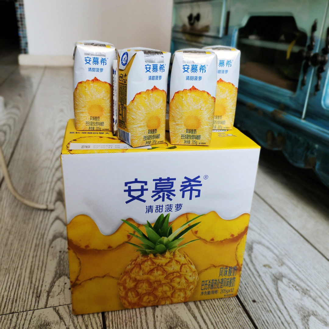 安慕希清甜菠萝卖点图片