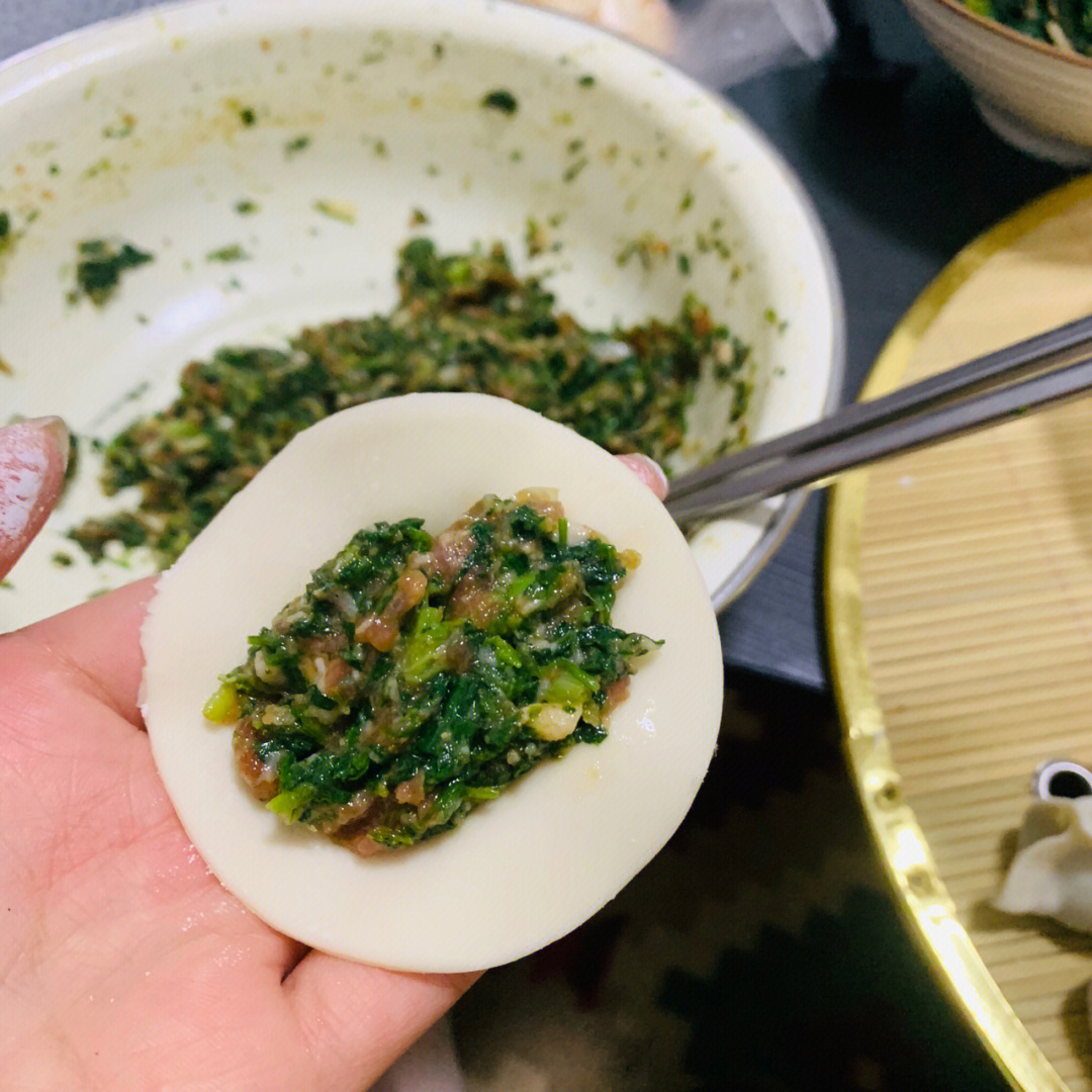 荠菜水饺的做法图片