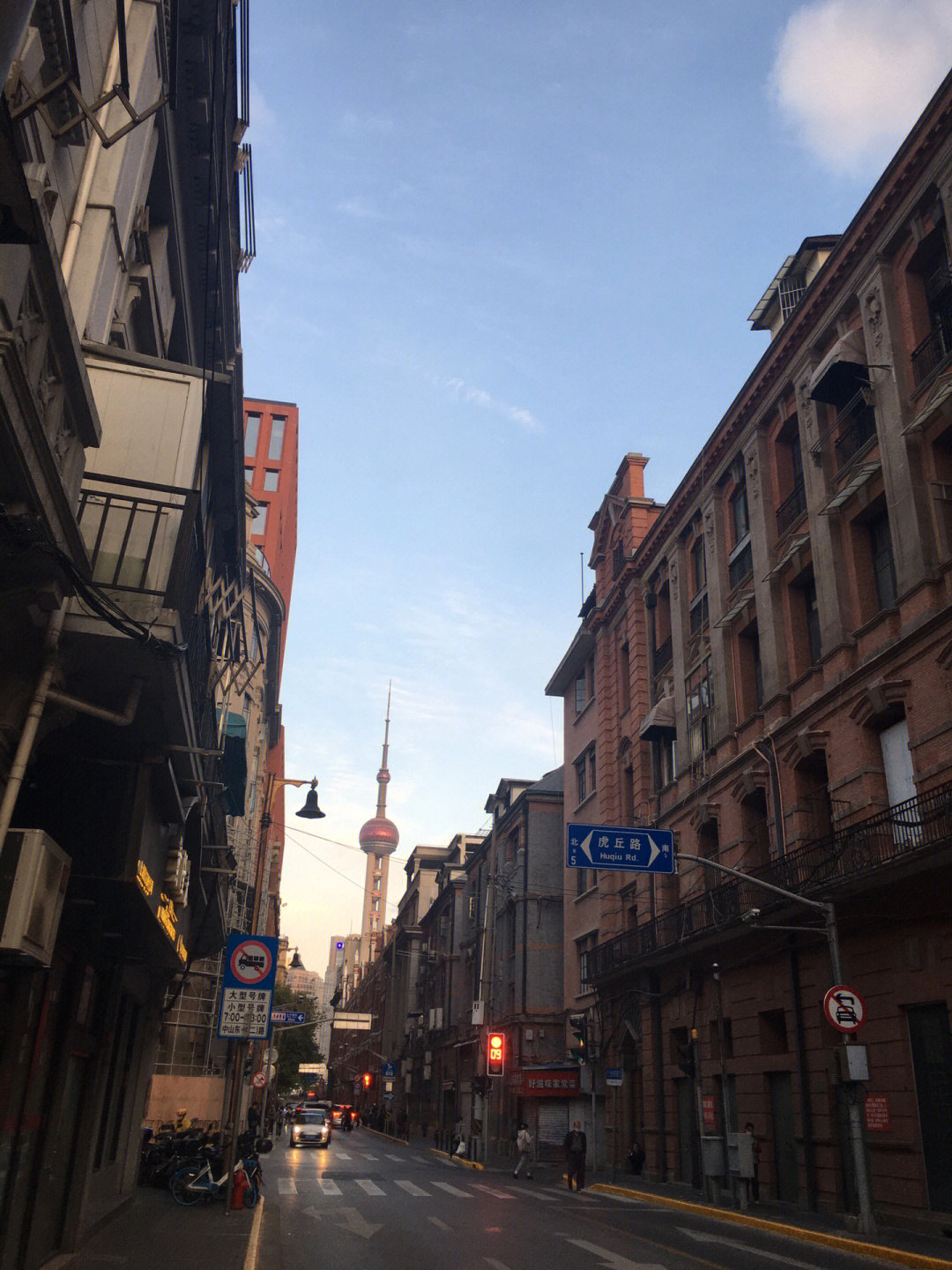 手机随手一拍镜头下的城市街道上海街景没话说值得拍照记录#笔记灵感