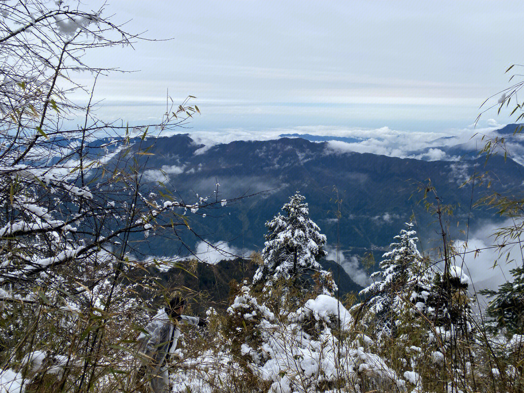 彭州九峰山雪景图片