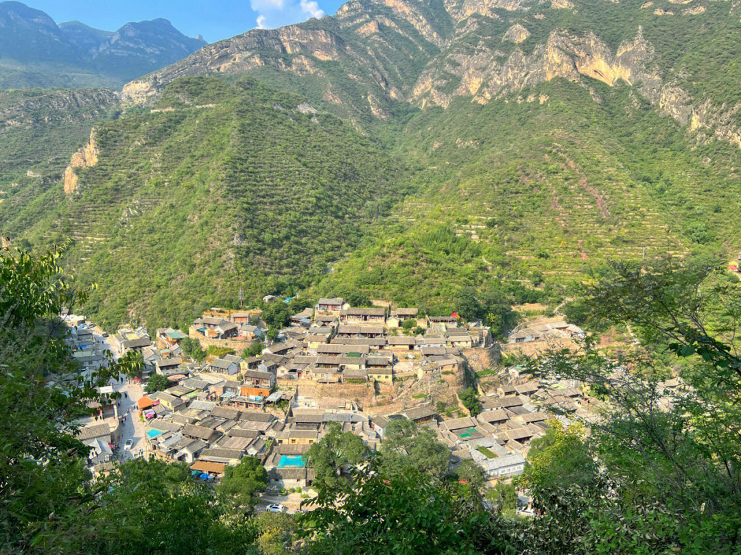 北京郊区一日游爨底下村