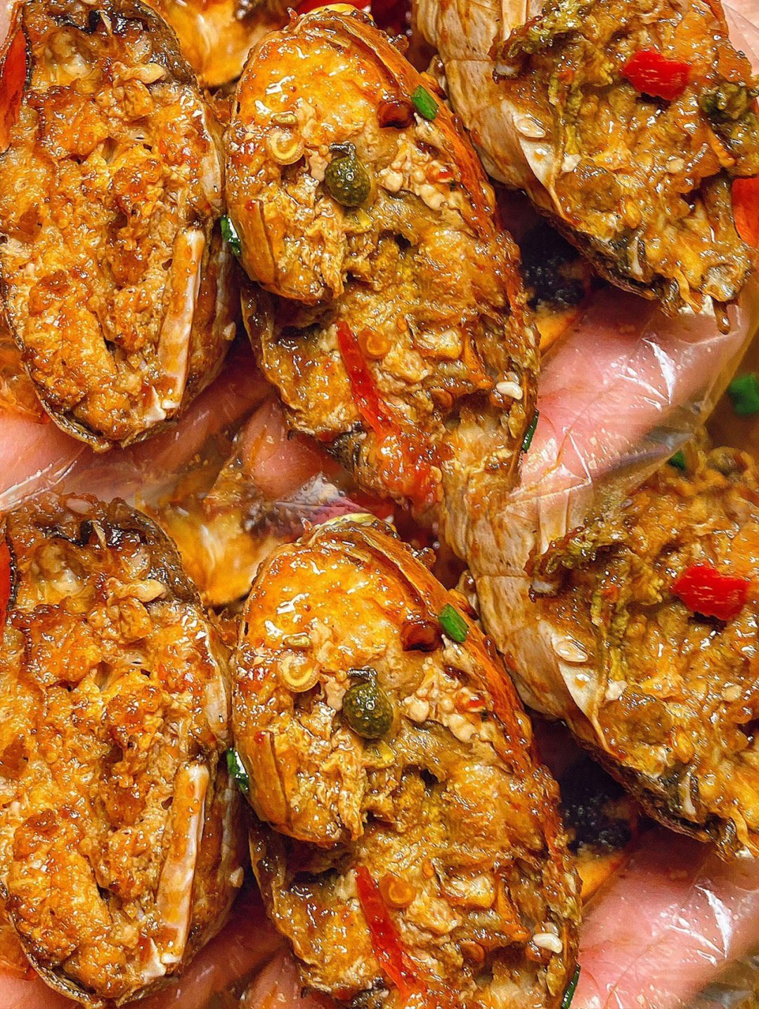 在武汉的江汉关,人均60就能吃到的大闸蟹