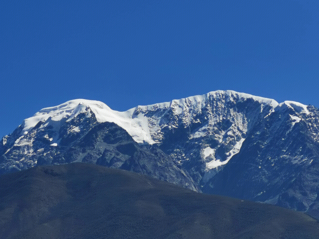 折多山主峰高度图片