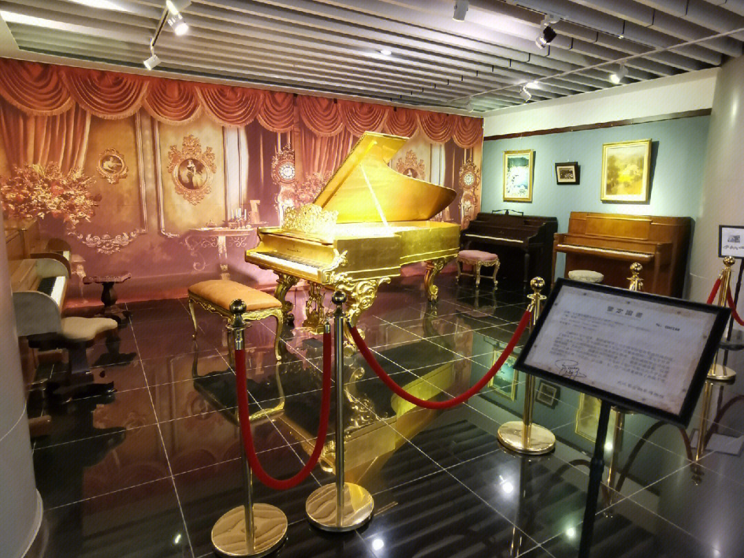 黄桷坪钢琴博物馆图片