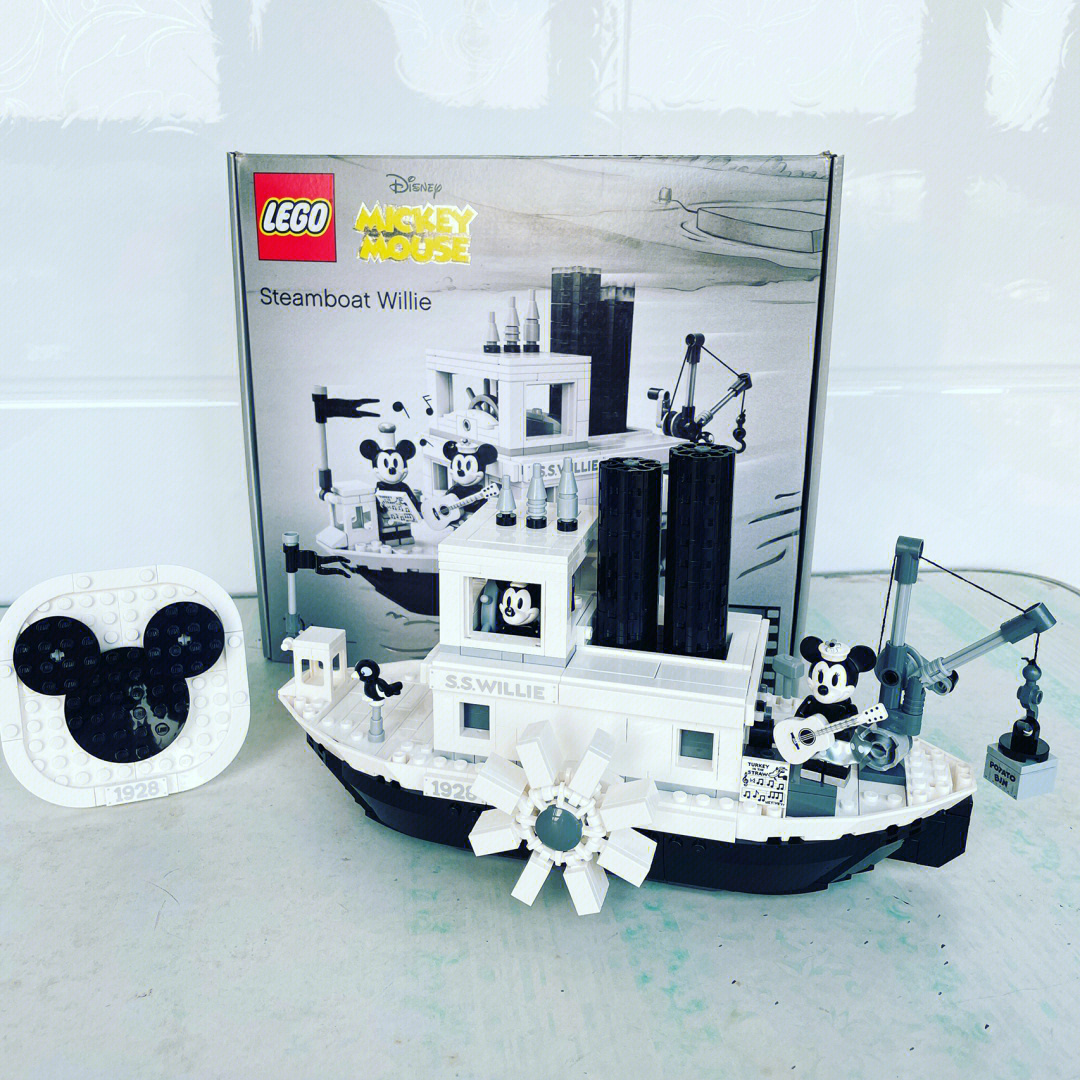 lego21317迪士尼威利号汽船08