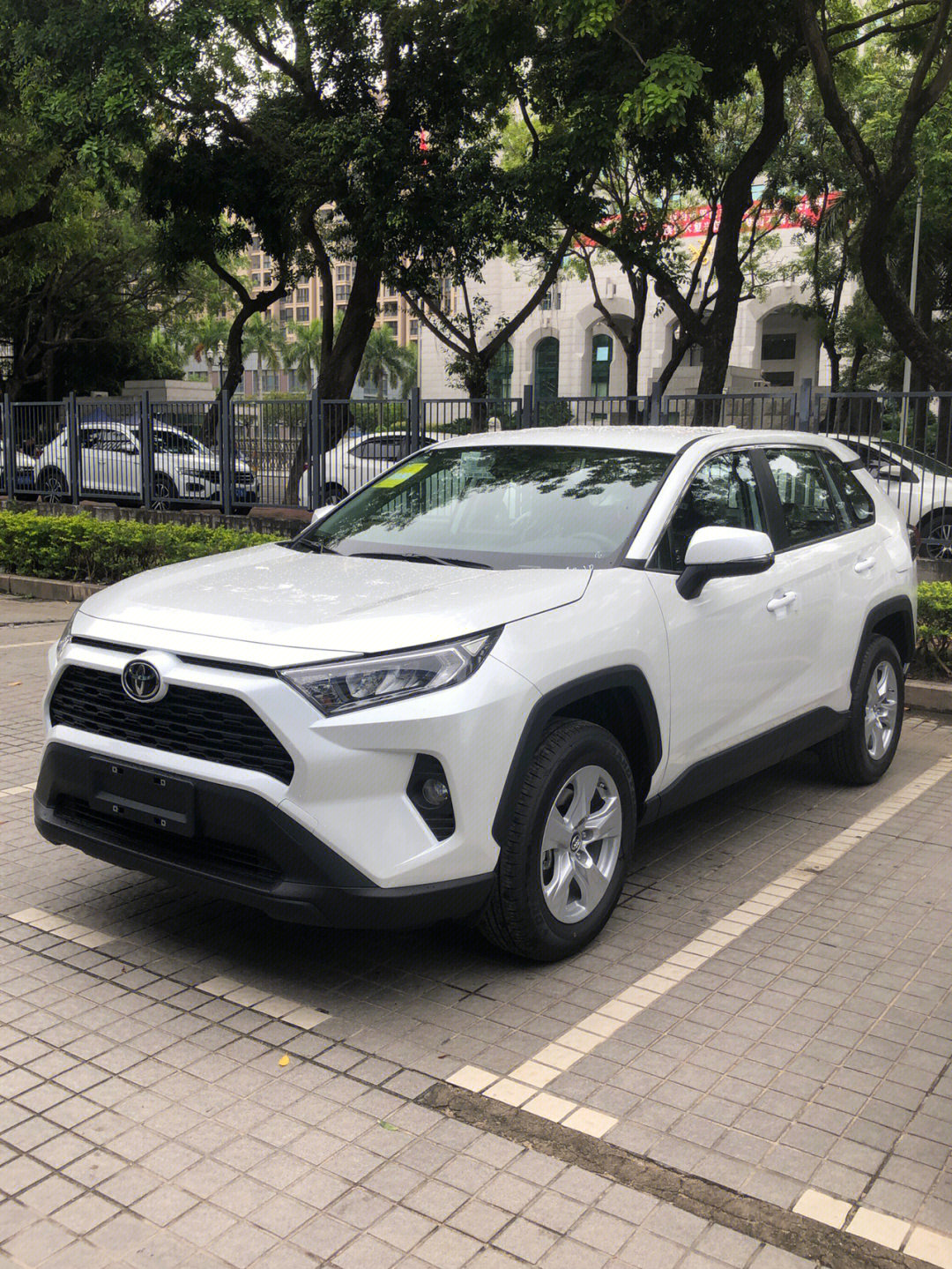 丰田rav4荣放