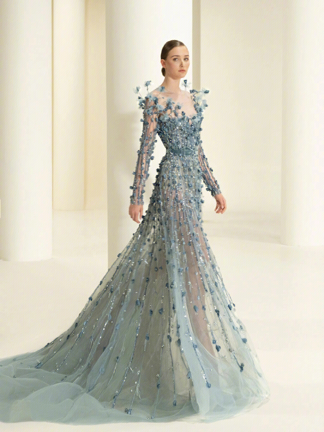 eliesaab2021秋冬高定系列梦幻仙女裙