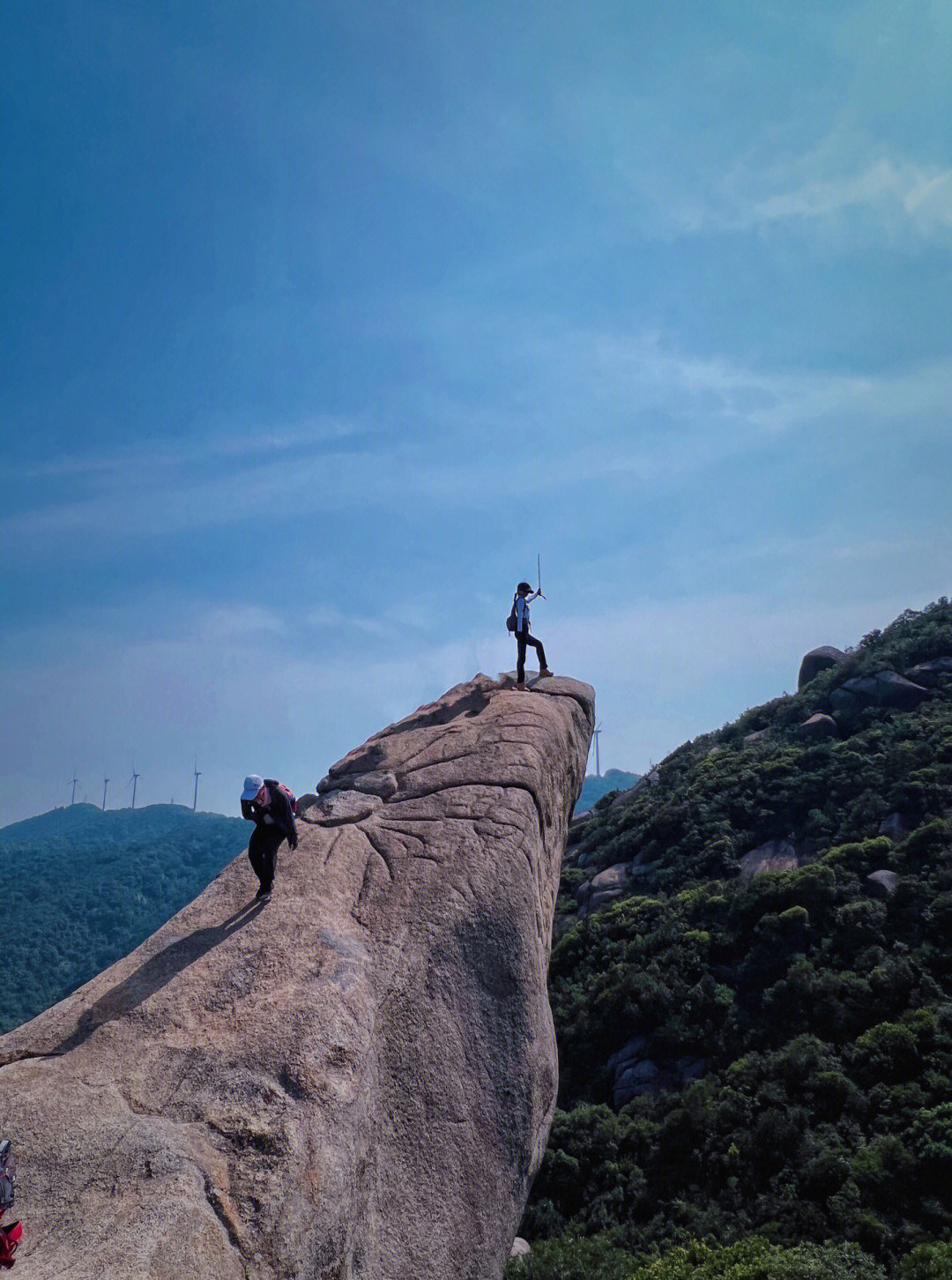 珠海爬山高栏港风车山