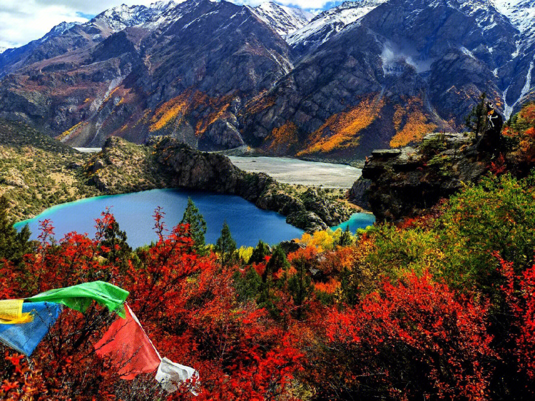 昌都三色湖风景区图片