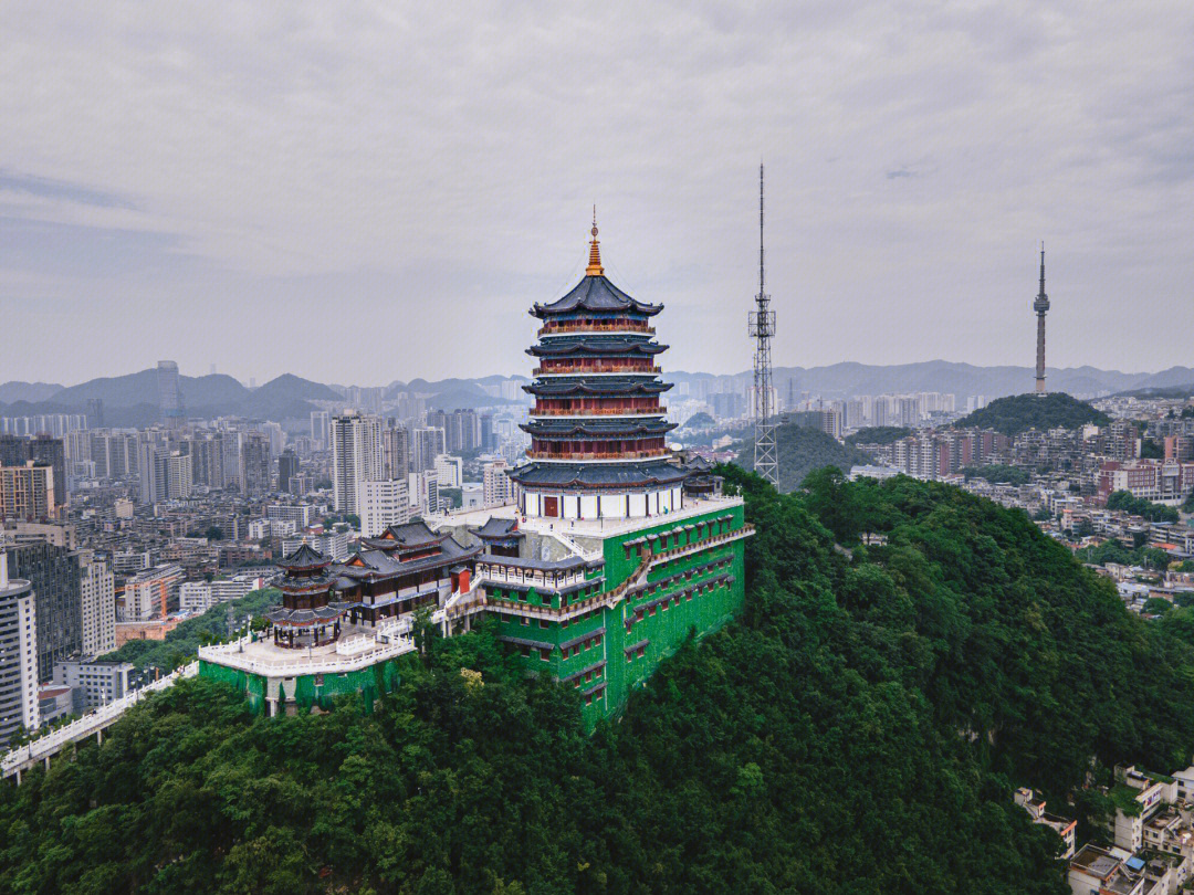 贵阳丨东山山体公园丨与这座城市尽情的合影