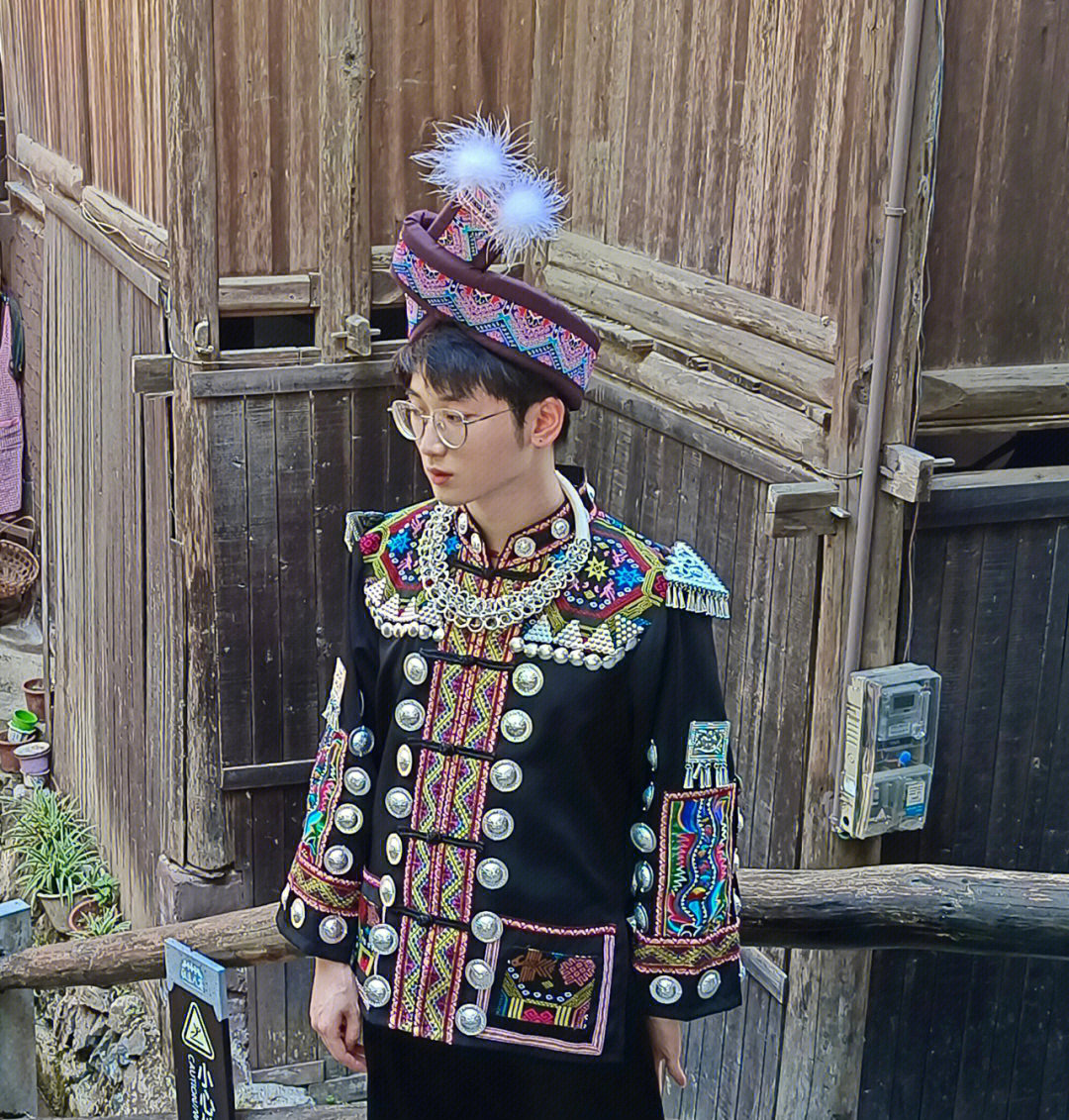 侗族服饰图片 男子图片