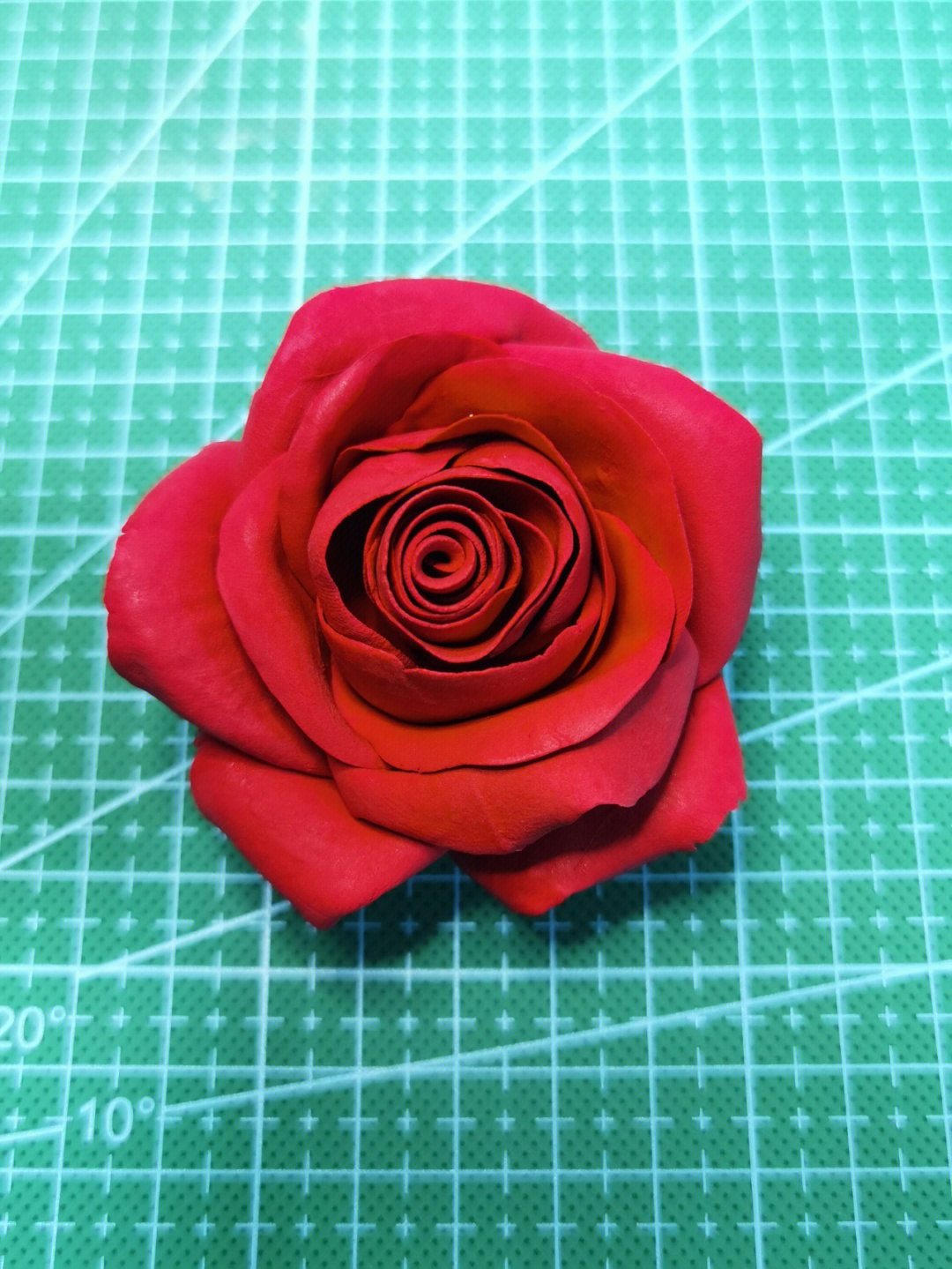 玫瑰花怎么做粘土图片