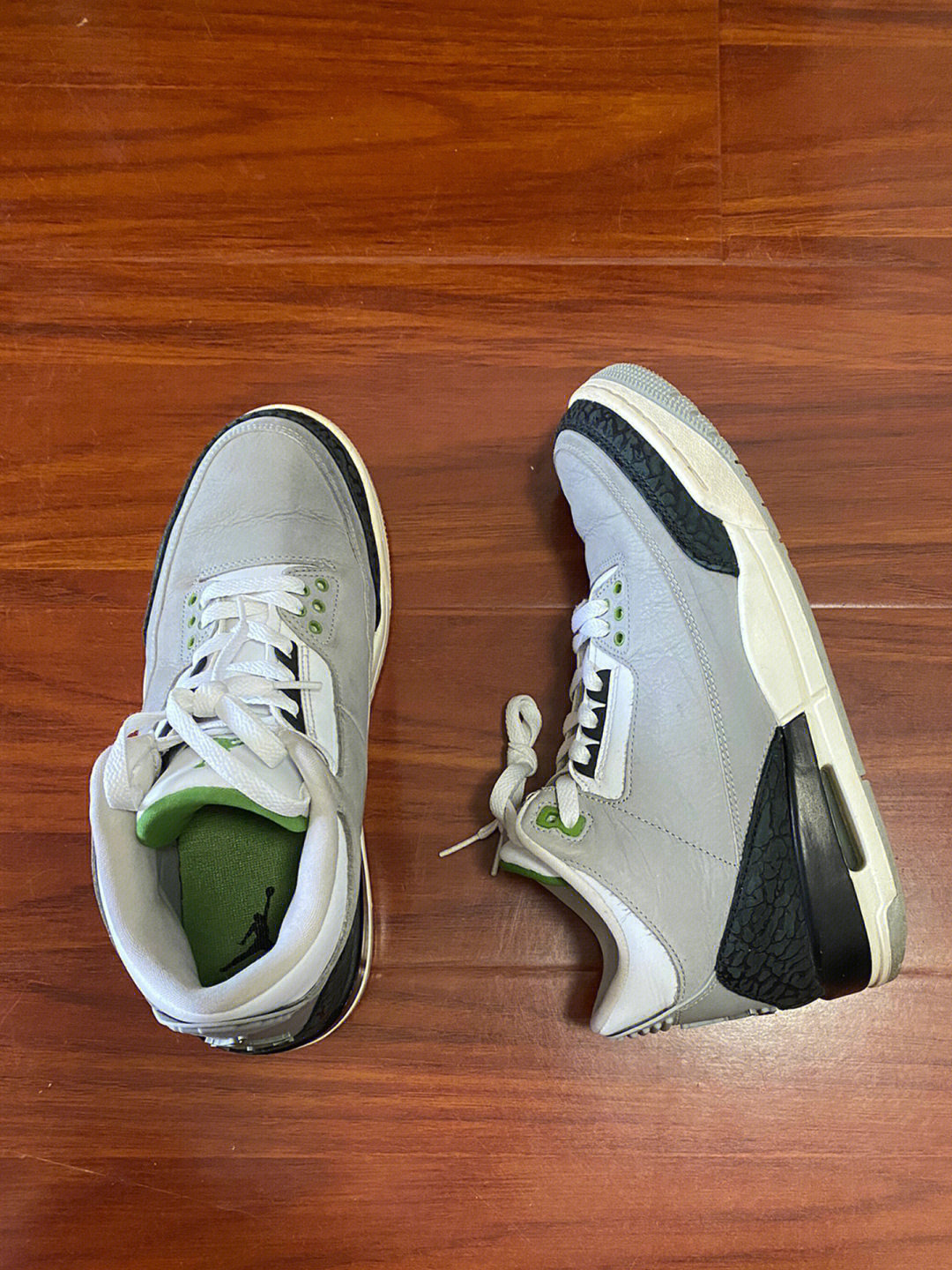 aj3鞋底侧面爆漆图片