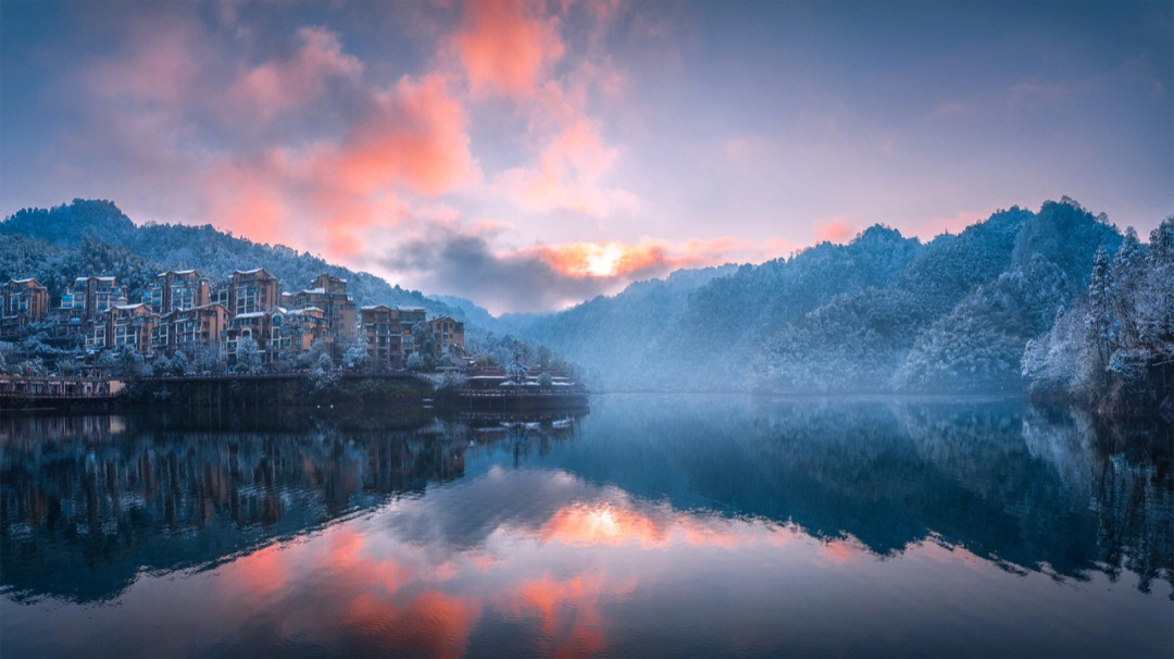 赤水天鹅堡雪景图片