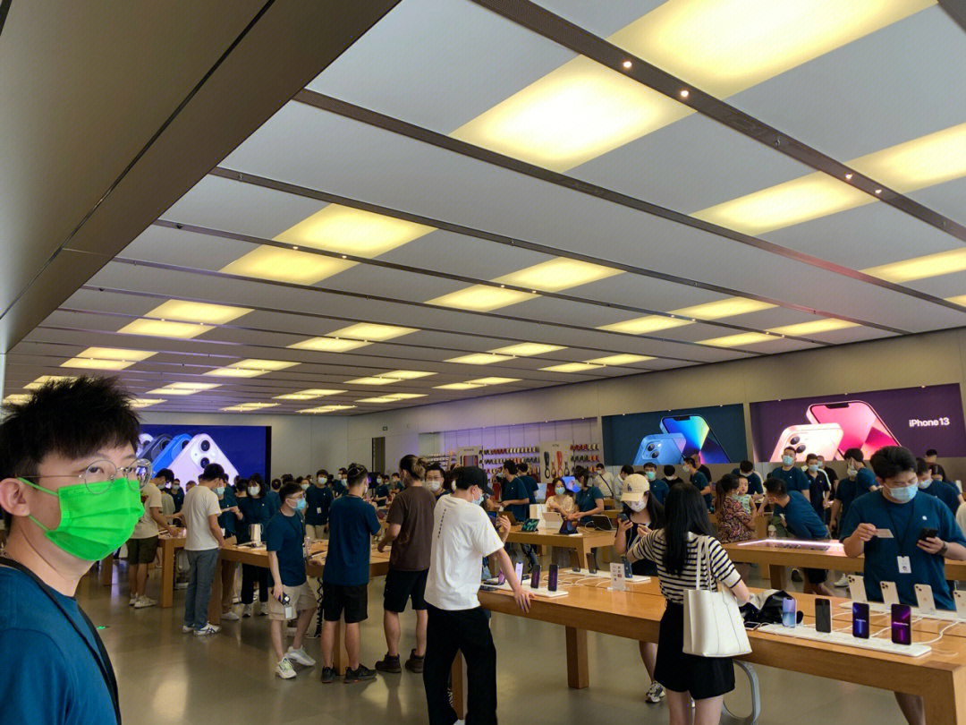 深圳益田假日广场applestore