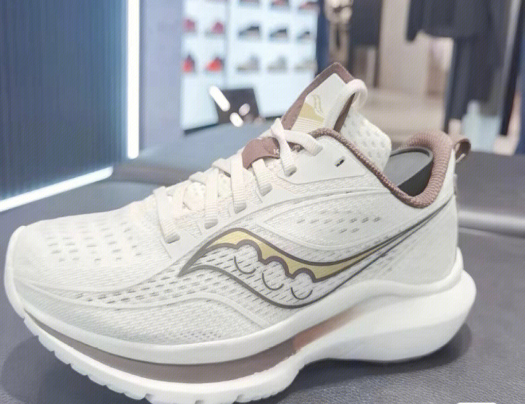 saucony索康尼新款跑步鞋男kinvara菁华13