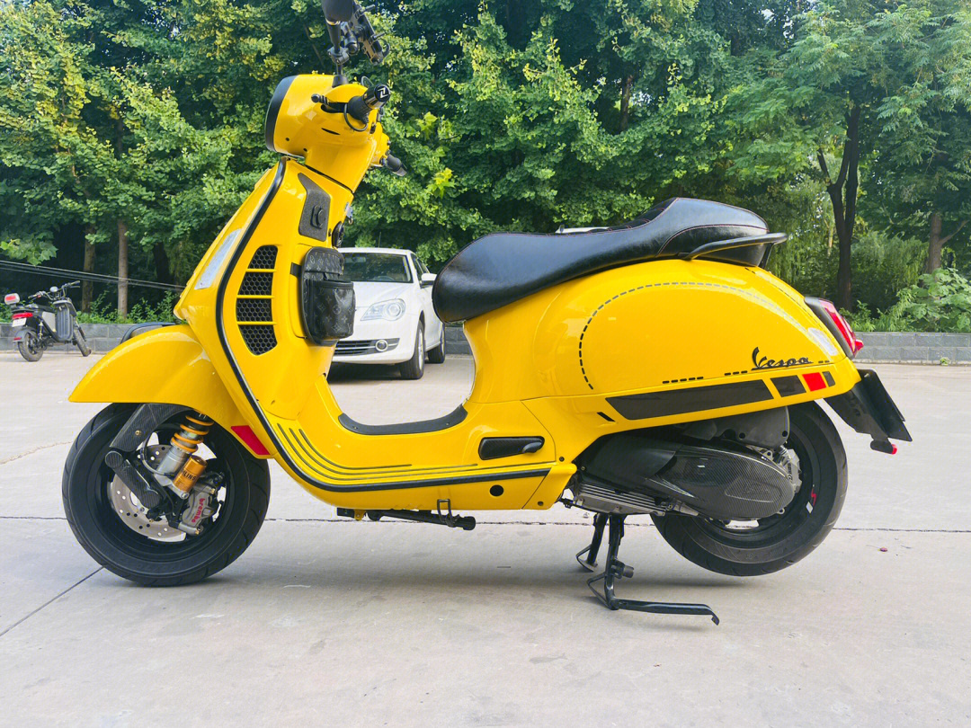 vespagts300黄色