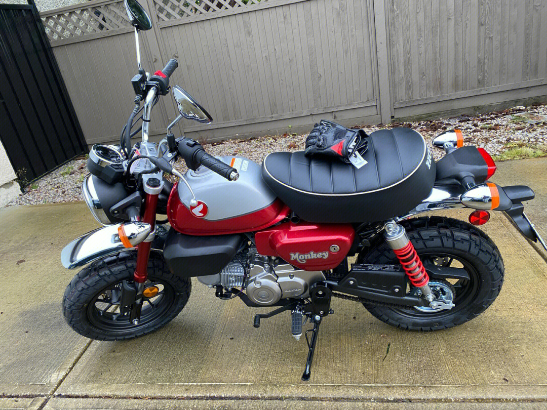 喜提一枚2022款honda小猴子125cc