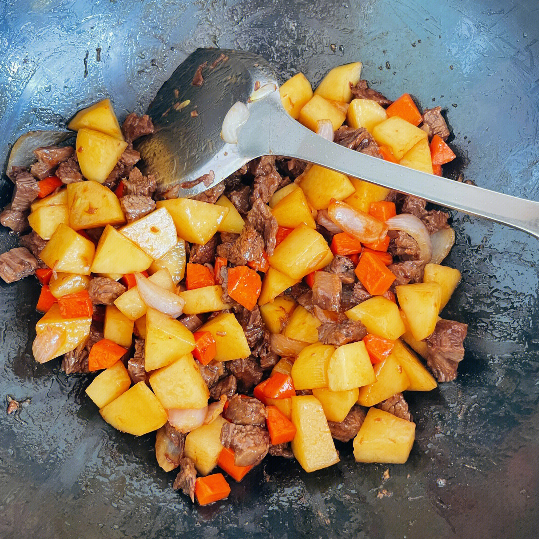 超级下饭的咖喱牛肉饭