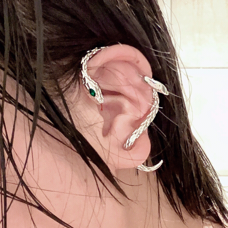 宝格丽蛇形耳钉耳环图片