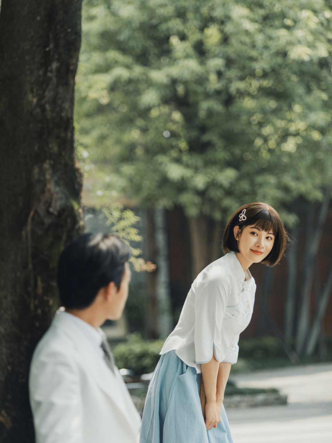 民国学生服装女婚纱照图片