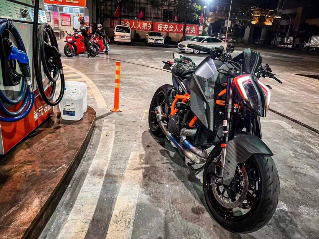 ktm1290超级公爵30